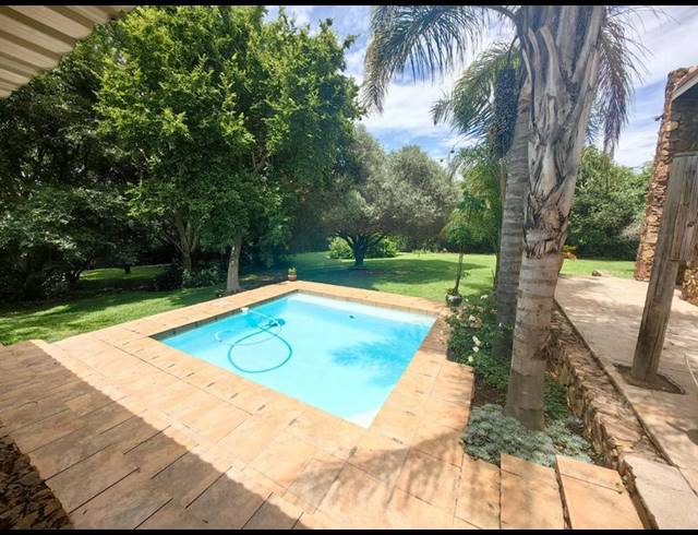 FARM FOR SALE IN LEEUWFONTEIN